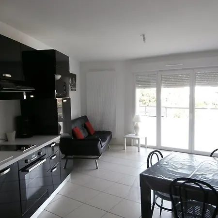 Adartza - Bien Moderne Avec Grand Balcon Et Parking Apartment