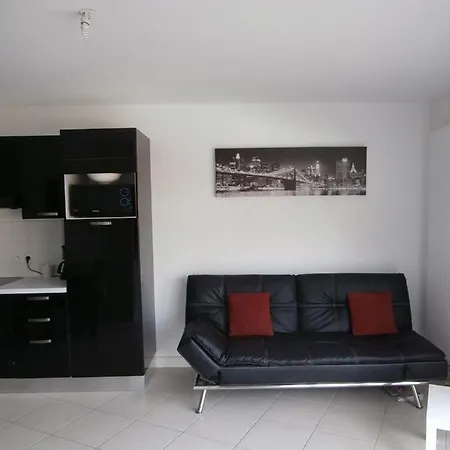 Adartza - Bien Moderne Avec Grand Balcon Et Parking *